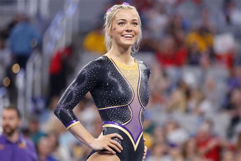 livvy dunn head vid|Livvy Dunne turns heads in gymnastics showdown with。